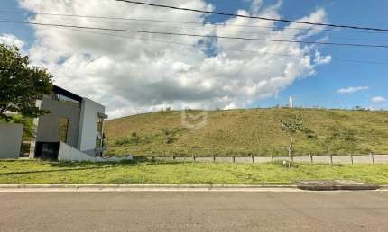 Terreno à venda na Rua Ibirité, 96, São Pedro, Juiz de Fora