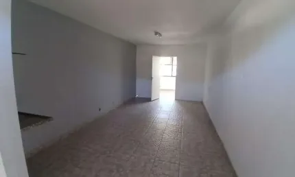 Sala comercial para alugar na Estrada Francisco da Cruz Nunes, Piratininga, Niterói