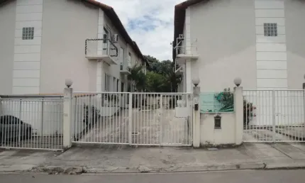 Casa duplex com 02 quartos em para venda no bairro Lagoinha por R$ 700,00 reais. Estrada da Lagoinha, 525, Casa - CEP 24732-000 SÃO GONÇALO - RJ