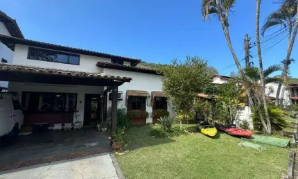 Casa à venda, 3 quartos, 1 suíte, 4 vagas, badu - niterói/rj