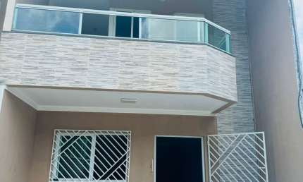 Linda Casa Duplex com 4 quartos e duas vagas no Parque Dois Irmãos