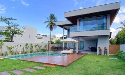 Casa - Em condomínio, para Temporada em Camaçari/BA