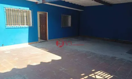 Casa com 65 metros quadrados, sala, cozinha, 2 quartos, 3 banheiros, 4 vagas de garagem , com edícula