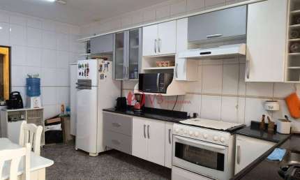 Sobrado com 3 dormitórios à venda, 112 m² por R$ 685.000,00 - Cidade Patriarca - São Paulo/SP
