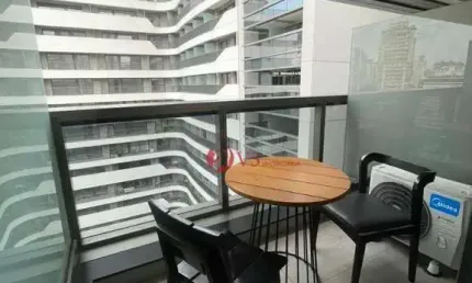 Studio para venda no centro semi mobiliado com 1 dormitório, 1 banheiro, 1 sacad