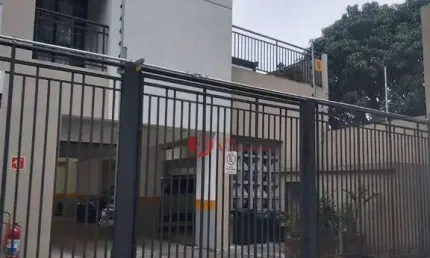 Apartamento a venda enfrente ao metro patriarca com 2 dormitórios, sacada