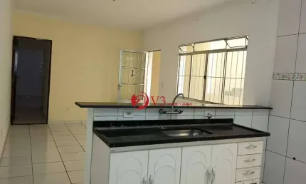 Casa para alugar próximo ao Metrô Guilhermina-Esperança.  Acesso fácila a Radial Leste, Marginal do Tietê .