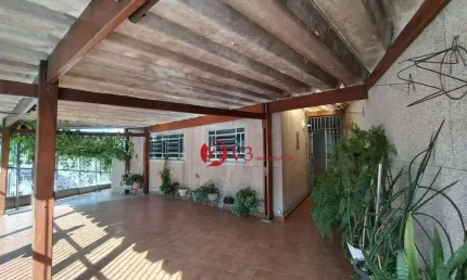 Sobrado a venda na Vila Matilde 3 Dormitórios sendo 1 Suíte, 4 Vagas, 220 m²