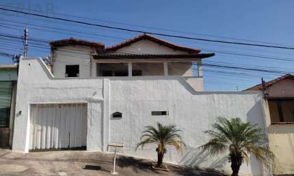 Casa para Venda em Contagem, Arvoredo, 4 dormitórios, 1 suíte, 2 banheiros, 2 vagas