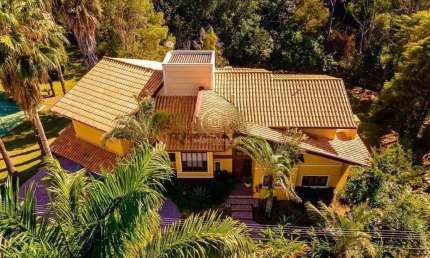 Casa à venda em condomínio no Gramado, Campinas/SP.