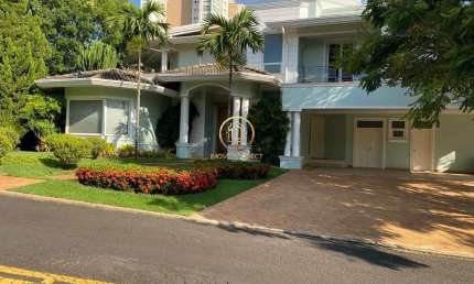 Casa no Condomínio Bouganville com 6 suítes para venda ou locação.
