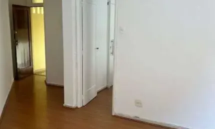 Vendo ótimo apartamento aconchegante de 1 quarto na Urca