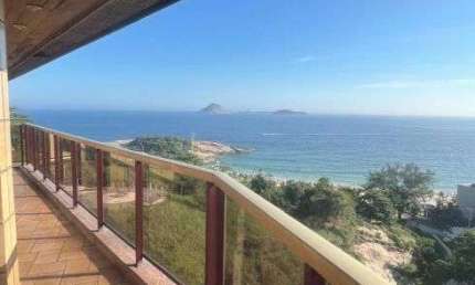 Vendo ou Alugo Cobertura triplex vista deslumbrante  3 quartos 4 suítes Arpoador