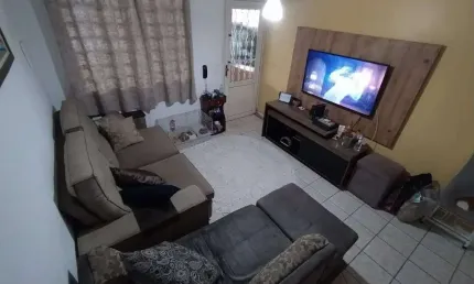 Casa com 2 quartos à venda no Jardim Adriana, Guarulhos 