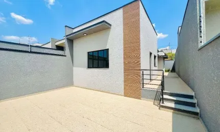 Casa em Conjunto Habitacional José Barnet Y Vives  -  Atibaia