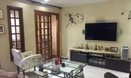 Casa com 4 quartos à venda no Jardim Jovaia, Guarulhos 