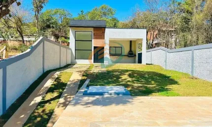 Casa em pedra vermelha (terra preta) - mairiporã, sp