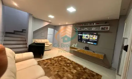Sobrado à venda na Vila Augusta – 2 dorms, área gourmet, 2 vagas!