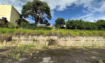 Terreno à venda, 2881 m² por R$ 2.500.000,00 - Bom Retiro - Betim/MG