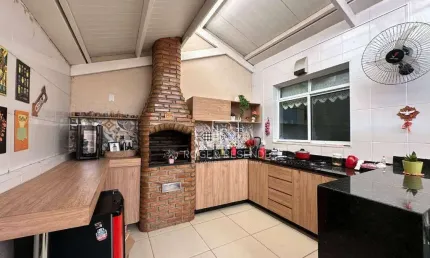 Casa com 3 dormitórios à venda, 130 m² por R$ 970.000,00 - Centro - Contagem/MG