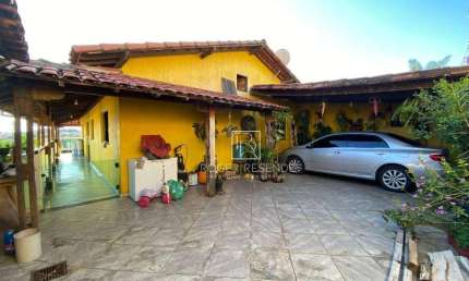 Casa com 3 dormitórios à venda, 243 m² por R$ 450.000,00 - Conjunto Habitacional Homero Gil - Betim/MG