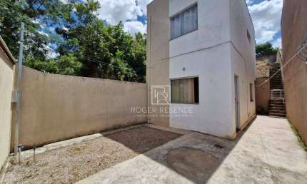 Casa com 2 dormitórios à venda, 71 m² por R$ 300.000,00 - Planalto - São Joaquim de Bicas/MG