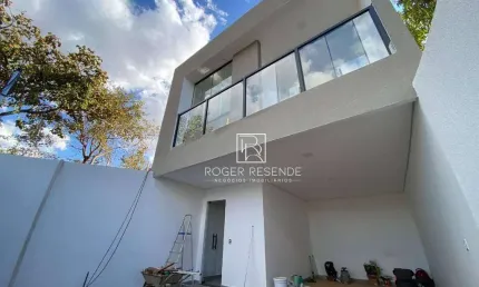 Casa com 2 dormitórios à venda, 55 m² por r$ 320.000,00 - pousada das rosas - são joaquim de bicas/mg