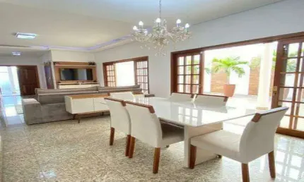 Casa à venda, 3 quartos, 1 suíte, 6 vagas, Jardim Karaíba - Uberlândia/MG