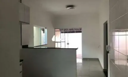 Casa à venda, 3 quartos, 1 suíte, 4 vagas, JARDIM HOLANDA - Uberlândia/MG