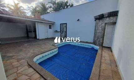 Casa com 5 quartos para alugar no Morada da Colina, Uberlândia 