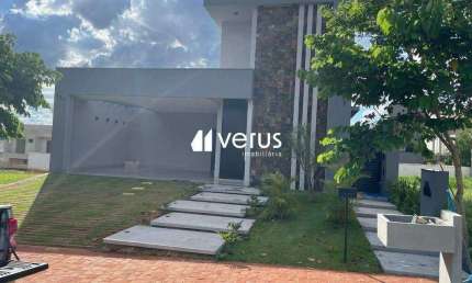 Casa em condomínio fechado com 3 quartos à venda no Shopping Park, Uberlândia 