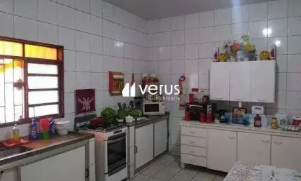 Casa com 3 quartos à venda no Pacaembu, Uberlândia 