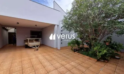 Casa à venda, 3 quartos, 1 suíte, 3 vagas, Vigilato Pereira - Uberlândia/MG