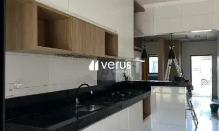 Casa para aluguel, 3 quartos, 1 suíte, 2 vagas, NOVO MUNDO - Uberlândia/MG