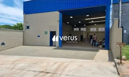 Galpão para aluguel, 3 vagas, DONA ZULMIRA - Uberlândia/MG