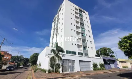 Magnífico apartamento repleto de armários no Tubalina