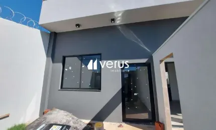 Casa à venda, 2 quartos, 1 suíte, 2 vagas, JARDIM HOLANDA - Uberlândia/MG