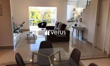 SOBRADO à venda, 3 quartos, 1 suíte, 2 vagas, Vigilato Pereira - Uberlândia/MG