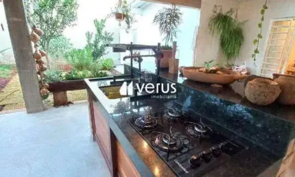 Casa para aluguel, 3 quartos, 2 suítes, 2 vagas, Vigilato Pereira - Uberlândia/MG