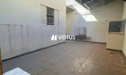 Casa para aluguel, 2 quartos, 1 suíte, 1 vaga, Tibery - Uberlândia/MG