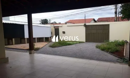 Casa para aluguel, 3 quartos, 1 suíte, 6 vagas, CIDADE JARDIM - Uberlândia/MG