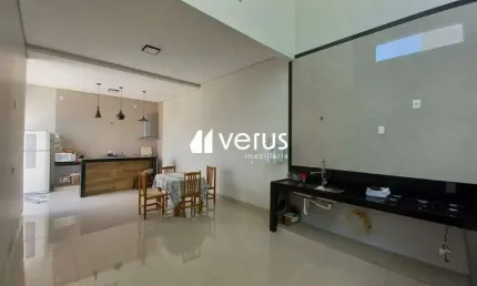 Casa para aluguel, 3 quartos, 1 suíte, 3 vagas, JARDIM EUROPA - Uberlândia/MG