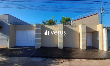 Casa à venda, 3 quartos, 1 suíte, 3 vagas, osvaldo rezende - uberlândia/mg