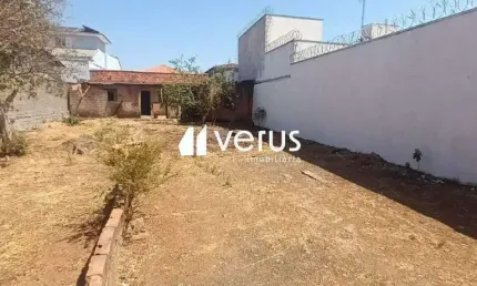 Terreno à venda no Santa Mônica, Uberlândia 