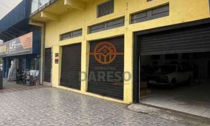 LOJA COMERCIAL TÉRREA EM LOCALIZAÇÃO PRIVILEGIADA NA AVENIDA 25 DE JULHO