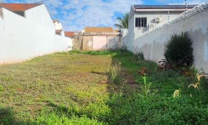 Terreno de 400 metros. Bairro Planalto.  Próximo Orla morena.