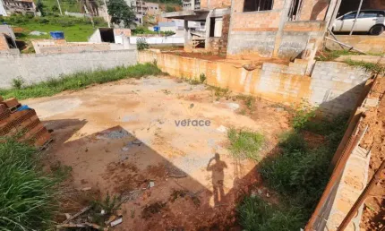 Terreno à venda na Rua Aprígio Pinto, Serra Verde, Ouro Branco