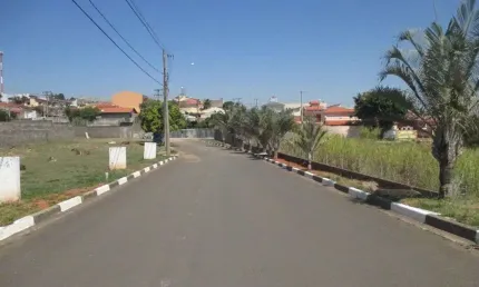 Terreno à venda no Condomínio dos Lagos em Campinas/SP.