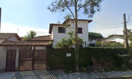 Casa no litoral de São Paulo, com outras 3 kitnets no quintal para renda. à venda, 361 m² por R$ 1.450.000 - Balneário Califórnia - Caraguatatuba/SP