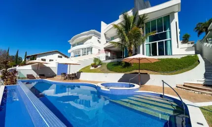 Casa à venda condomínio Villagio Paradiso em Itatiba com 3 quartos, piscina
